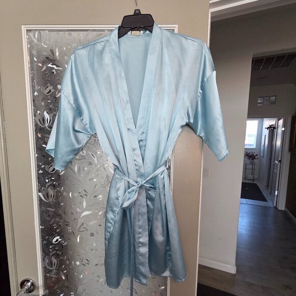 Honors 100% Polyester Robe - size Large - Picture 1 of 6